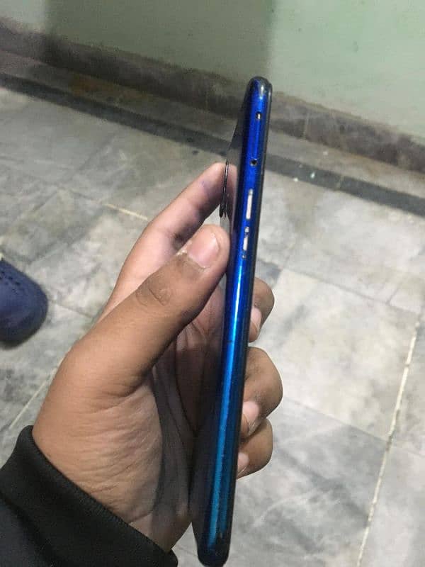 realme3 4/64 is number pr rabta krein 030100/15452 6