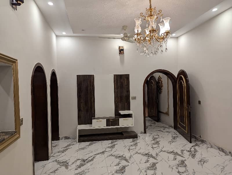 10 Marla Brand New type luxury stylish Spanish style renovated house available for sale in Iqbal town Lahore by Fast property services 9