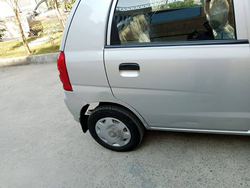 Suzuki Alto 2011 almost totally genuine 4