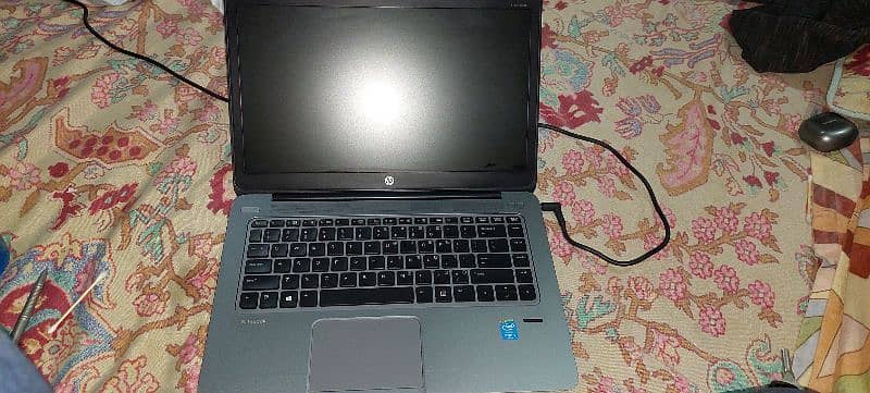 HP Folio 1040 7