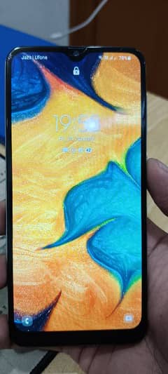 Samsung Mobile A30 64GB / 4GB, Free 4 back cover with Org Asus Charger