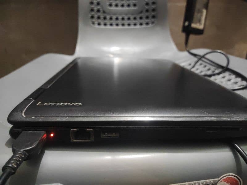 Lenovo, Thinkpad Laptop. 6