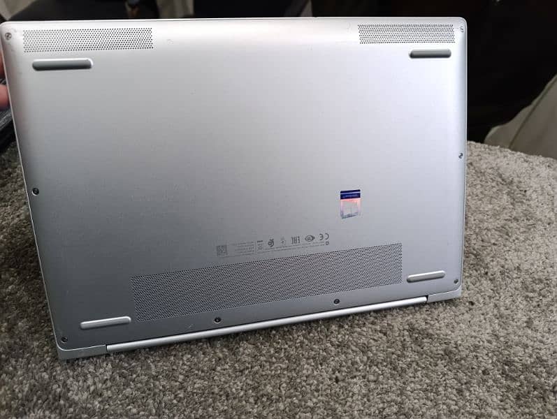 Hp Elitebook Folio 1040 G4 i7 7th gen with new logo 5