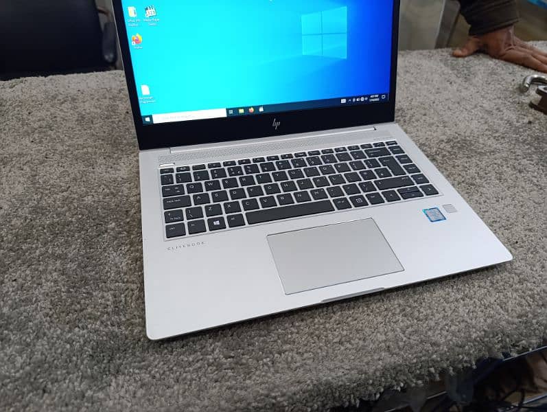 Hp Elitebook Folio 1040 G4 i7 7th gen with new logo 8