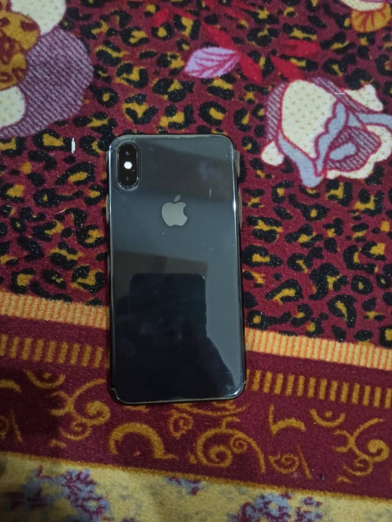 Apple iPhone XS 5