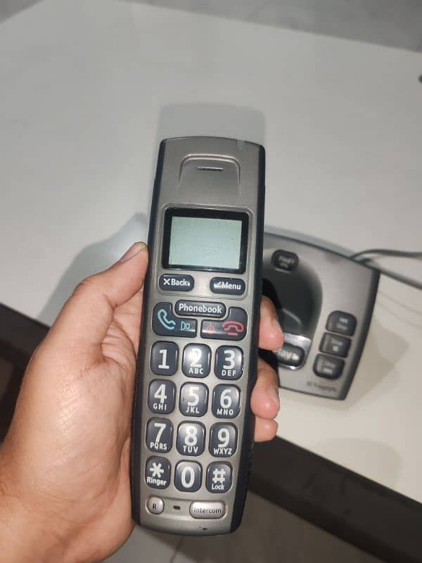 Uk BT cordless/wireless phone 1