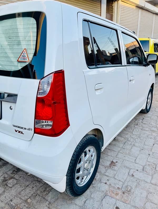 Suzuki Wagon R 2019 1