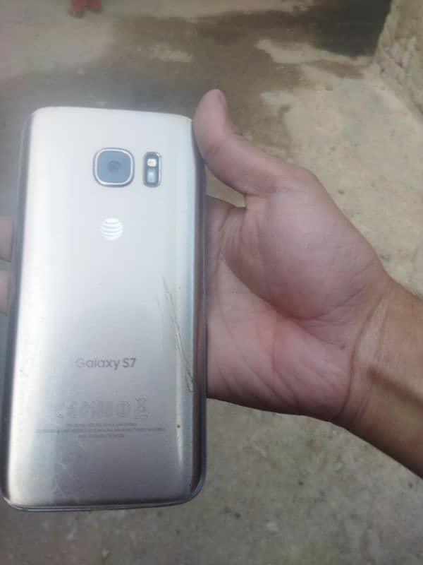 Samsung s7 4/32 2