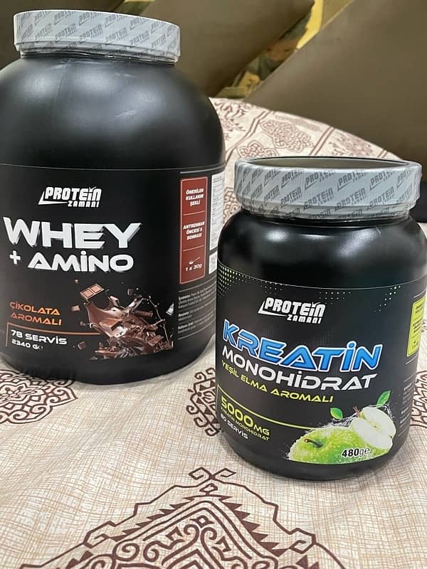 whey protein + aminos / creatine monohydrate 4