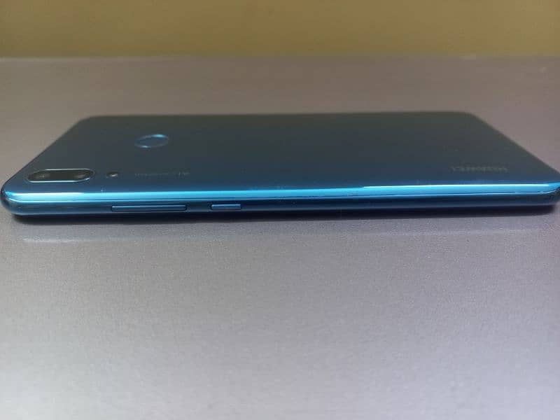 Huawei Y9 (2019) For Sale 8