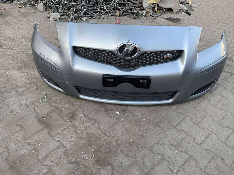 toyota vitz 2008 2010 model bumper. 4