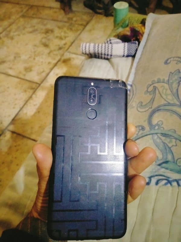 mate 10 lite 4 64 good condition exchang bhi hu Jai ga ksi Fon se 1