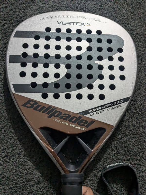 Bullpadel vertex 03 2023 model padel tennis racket 10/10 condition 4