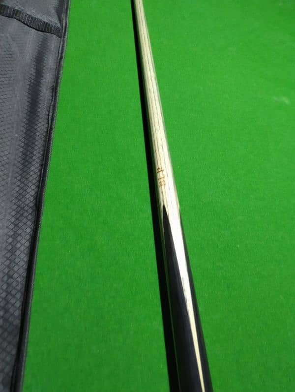 BLP champion 1 pice cue 3