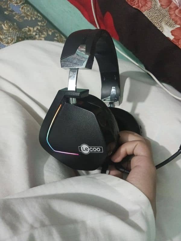 Gaming headphones 1