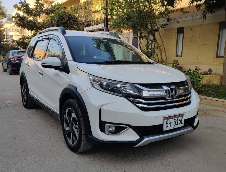 Honda BR-V S 2020 0