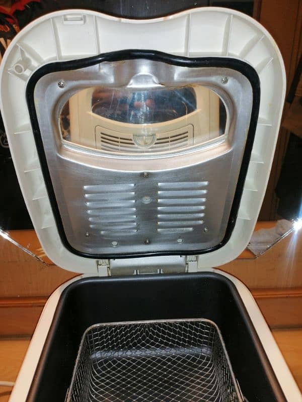 Electric Deep Fryer 3