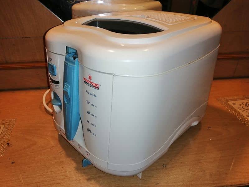 Electric Deep Fryer 4