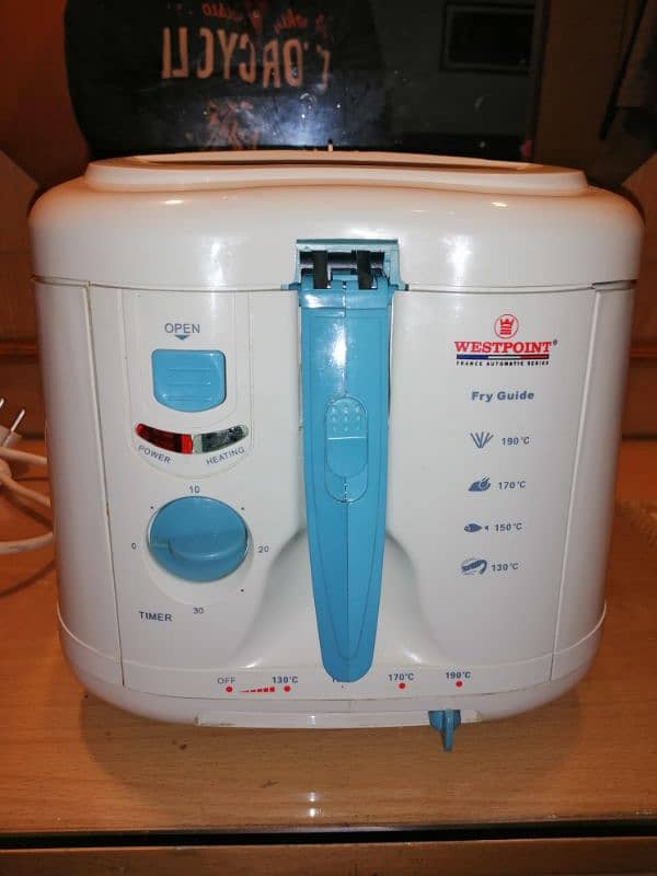 Electric Deep Fryer 8