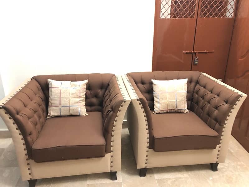 5 seater sofa set | with Glass table | urgent sale 3