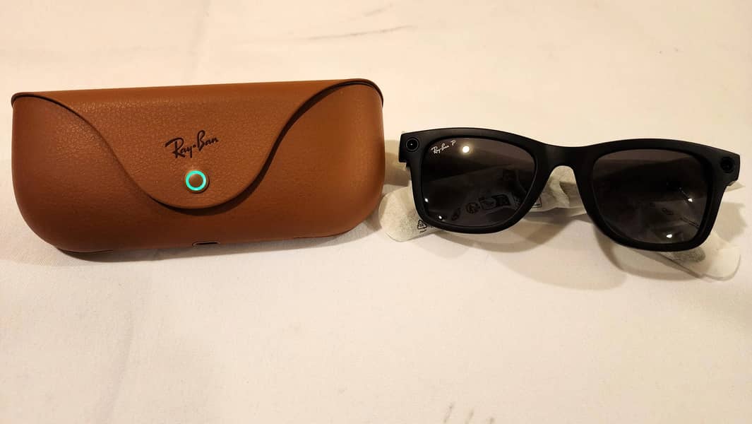 Ray-Ban Meta Wayfarer Smart Camera Sunglasses with Meta Ai 1