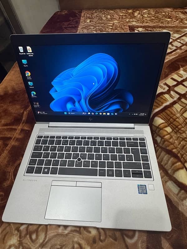 intel CoRe  i5 V pro 840G5 16+256  8thGen window 11 pro finger print 0