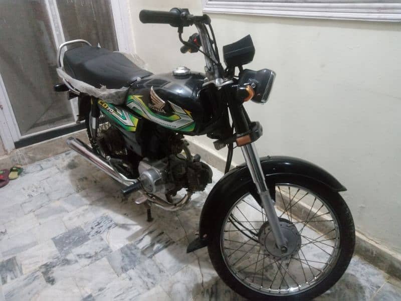 Honda CD70 in awesome condition 3