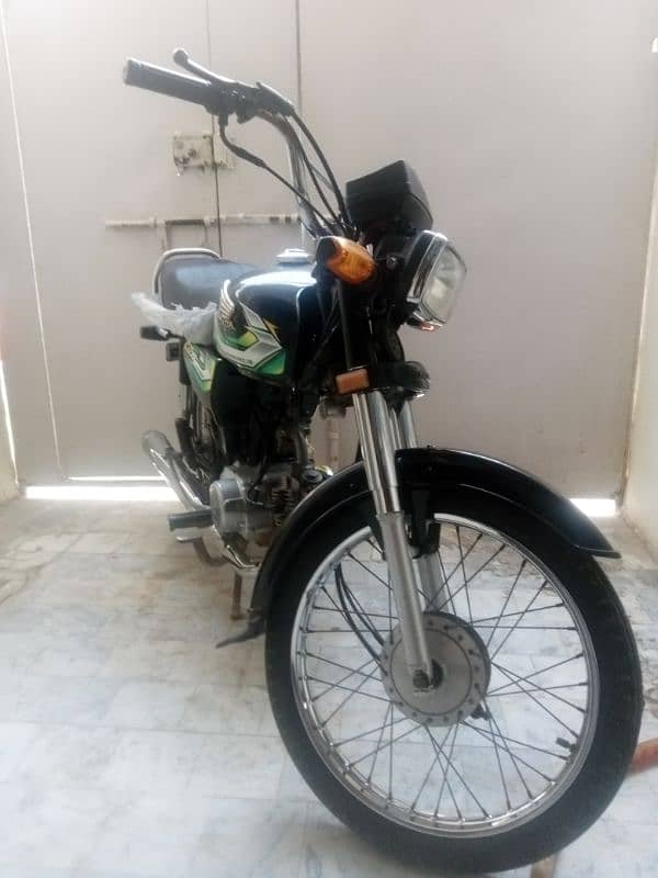 Honda CD70 in awesome condition 8