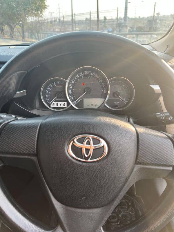 Toyota Corolla Altis 2015 7