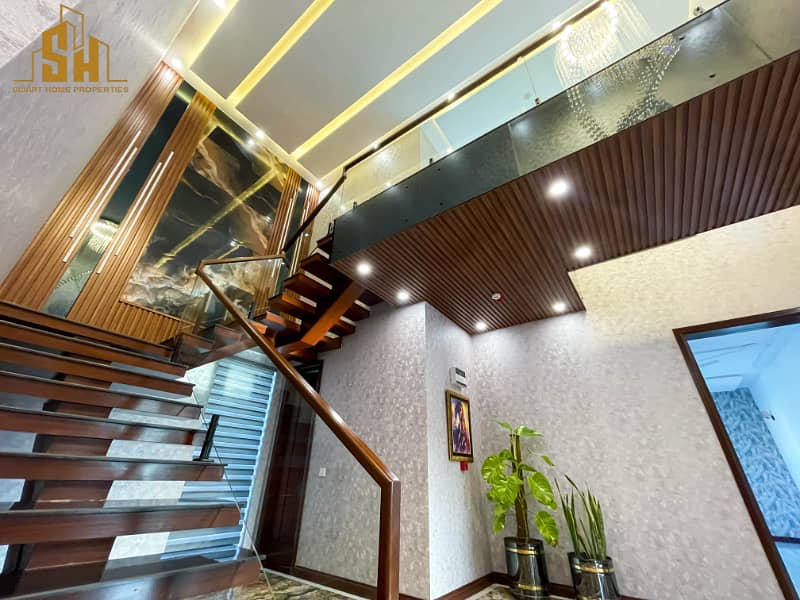 Beautiful Designed 1 Kanal Modern House For Sale In DHA Phase 7 24