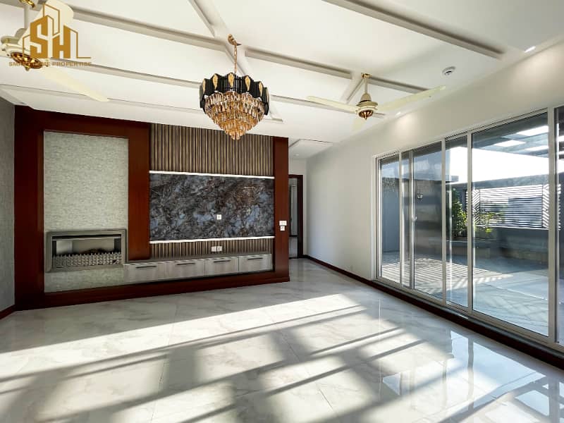 Beautiful Designed 1 Kanal Modern House For Sale In DHA Phase 7 31