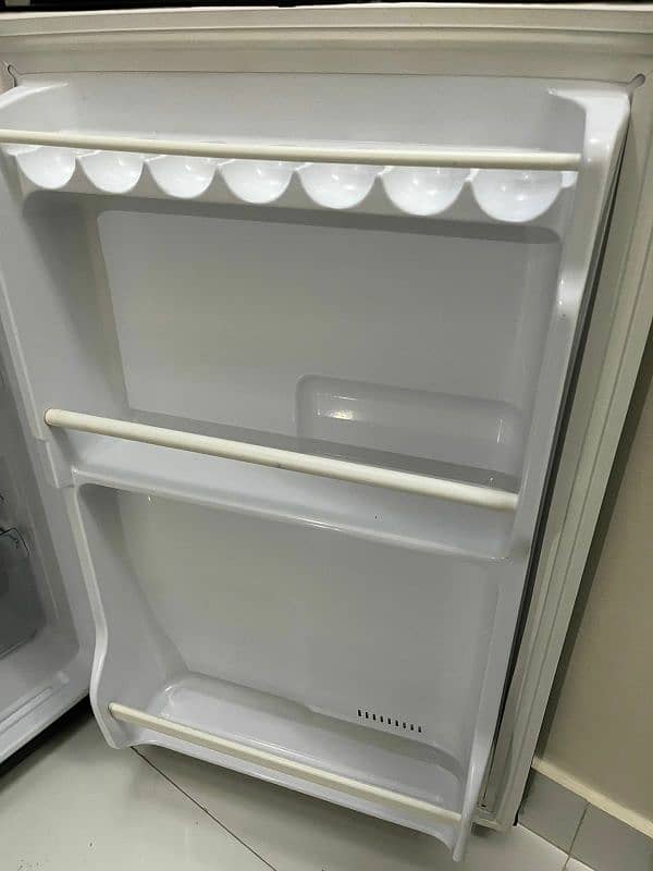 hire fridge just like new 0