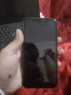 iphone 11 128gb non approve 10/8 back slightly broke