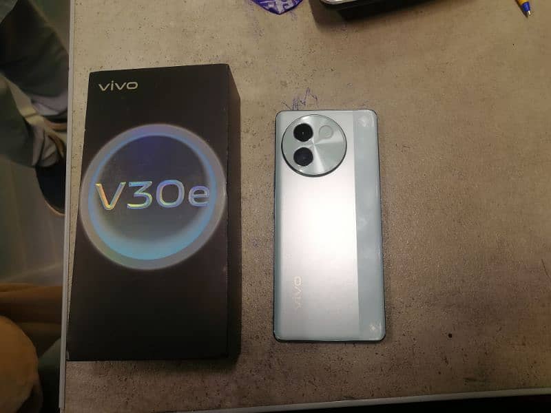 Vivo V30e 8