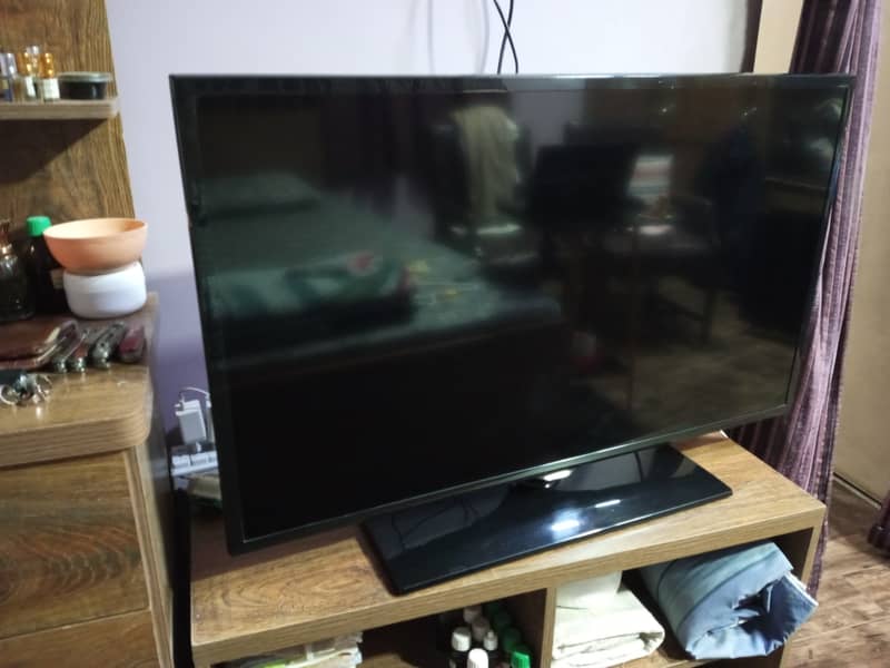 Samsung Series 5 5000 Full HD LED TV 40" 0