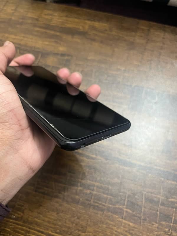 LG V50 thinQ(6-128). 9