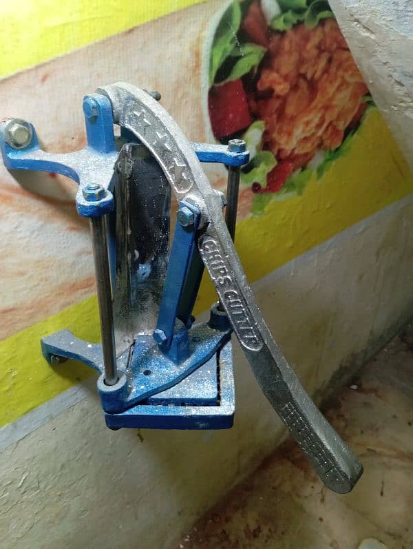 aloo potato cutter aur choolah 1