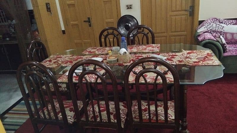 Dinning table with 6 chairs 6