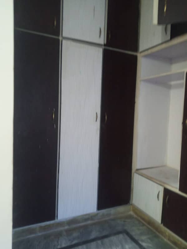 FLATE AVAILABLE FOR RENT IN BANIGALA 7