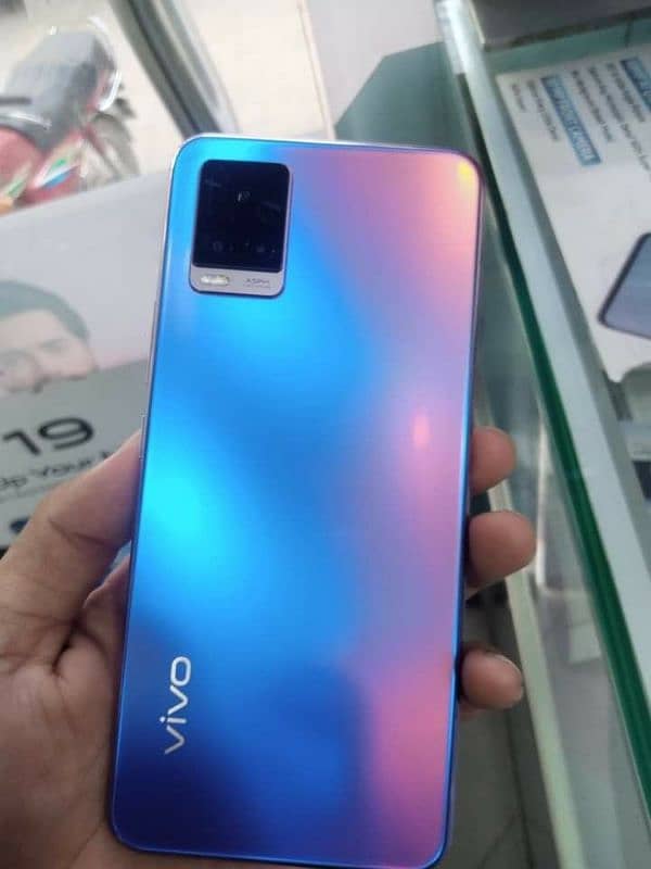 Vivo V20  8/128  Box/Charge  10/9 All Ok 1