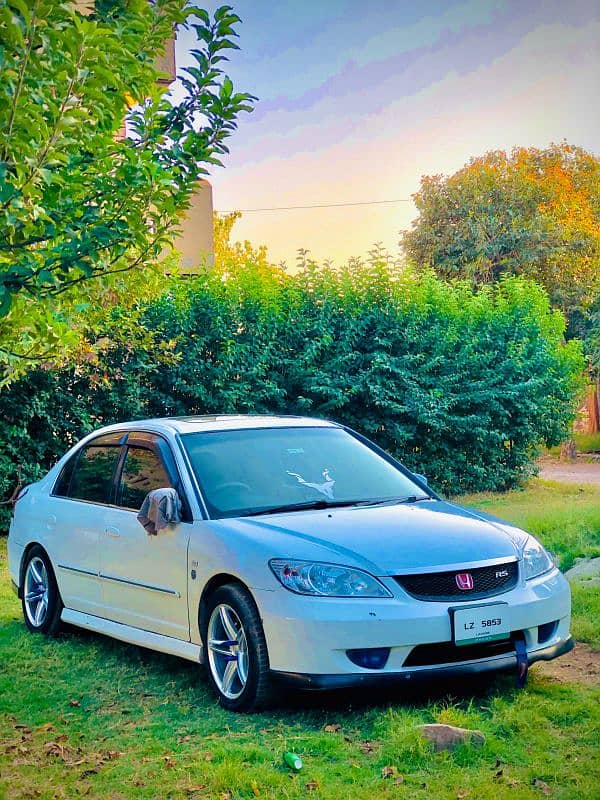 Honda Civic Oriel 2004 4