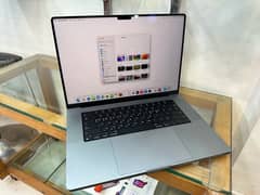 unused Macbook pro m1 , 16 gb ,512 gb 16 inches 10/10 lush