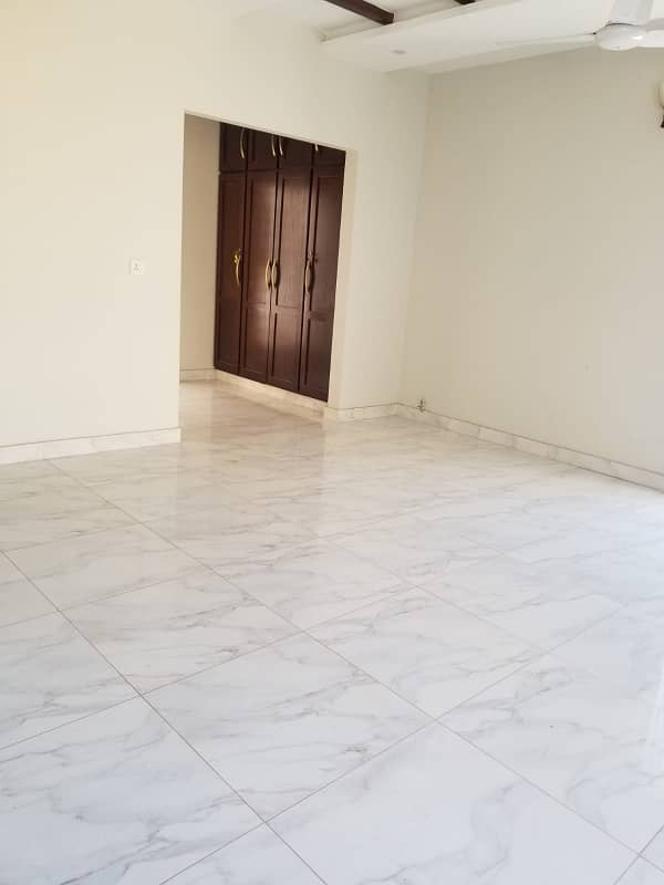 HOUSE AVAILABLE FOR RENT IN BANIGALA 9