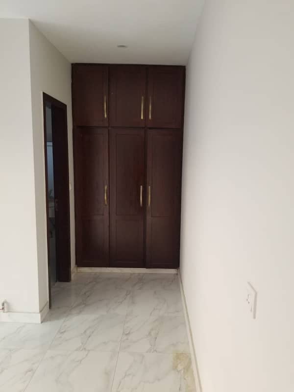 HOUSE AVAILABLE FOR RENT IN BANIGALA 18