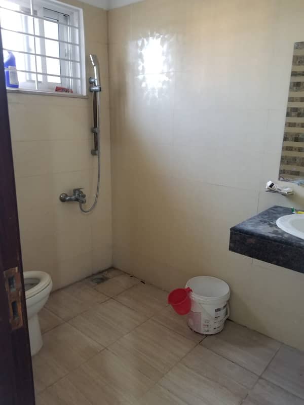 HOUSE AVAILABLE FOR RENT IN BANIGALA 22