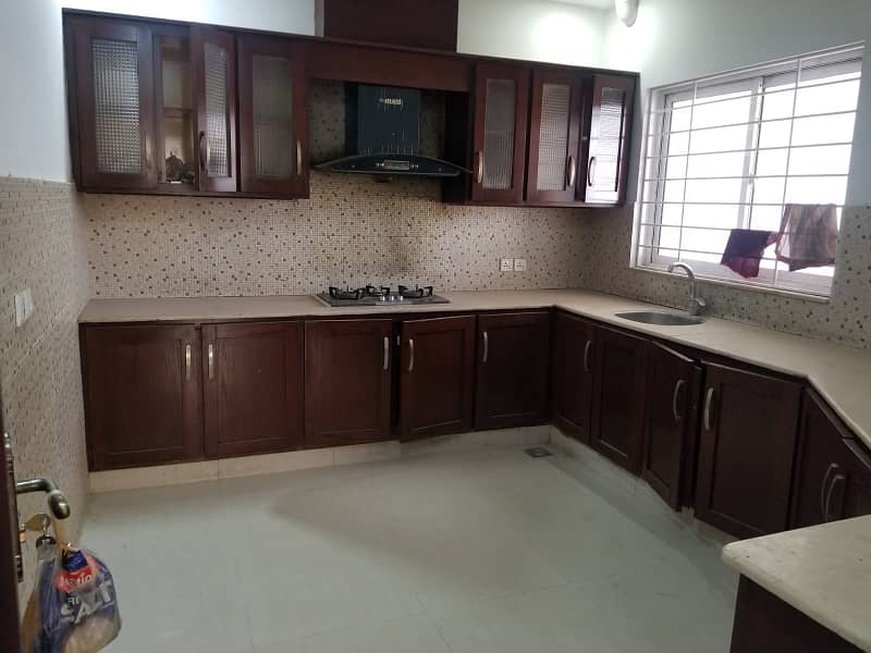 HOUSE AVAILABLE FOR RENT IN BANIGALA 26