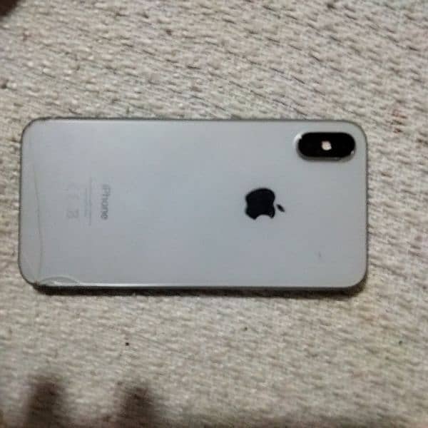 iPhone X Silver 64 GB bypass 1