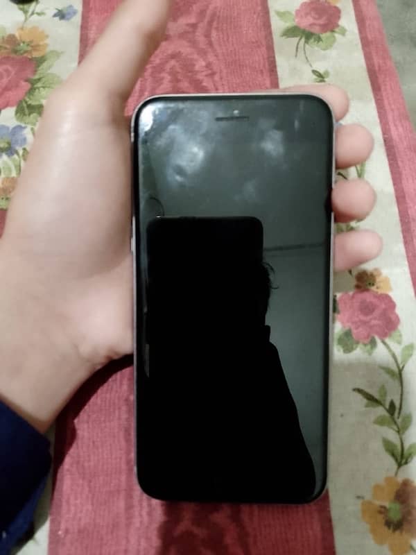 iPhone 6s 10/10 condition 1