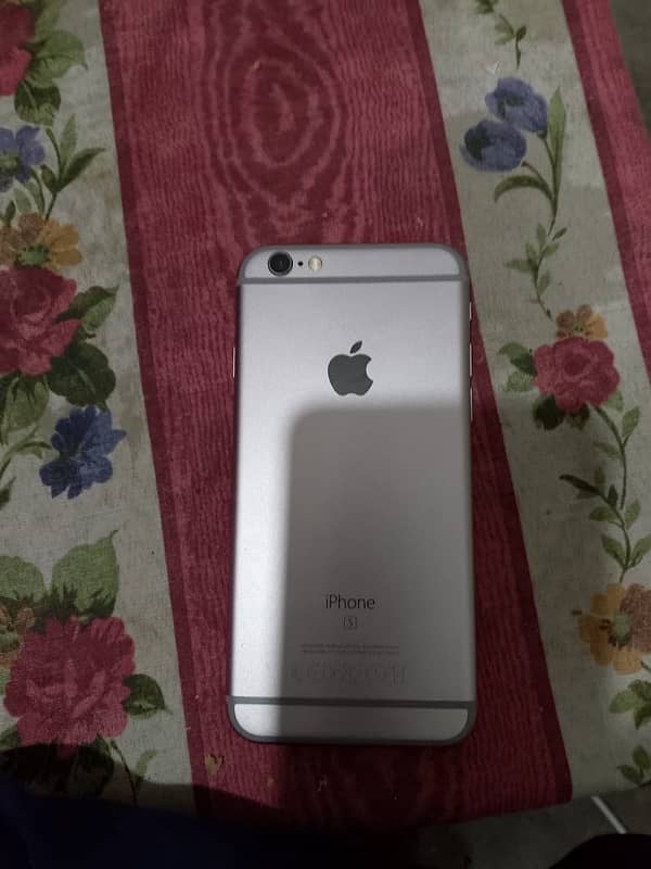 iPhone 6s 10/10 condition 5