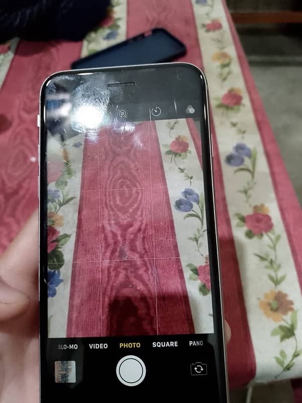 iPhone 6s 10/10 condition 6